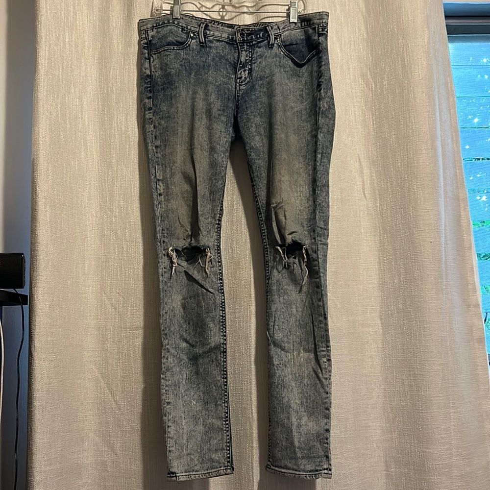 Madewell jeans. Straight leg, knee holes